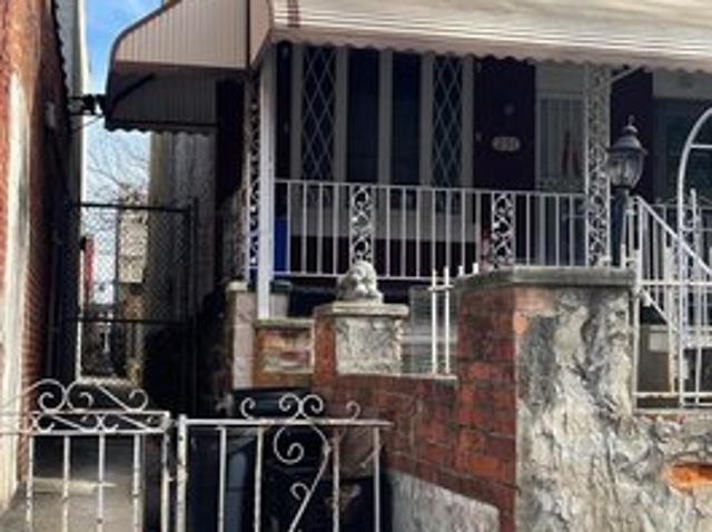 Townhouse for sale in Philadelphia, Pennsylvania