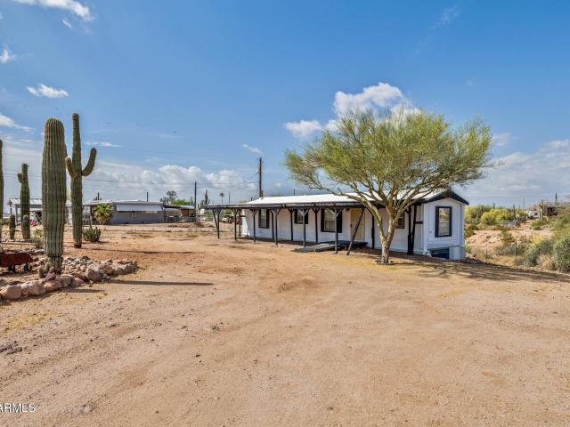 House for sale in Apache Junction, Arizona