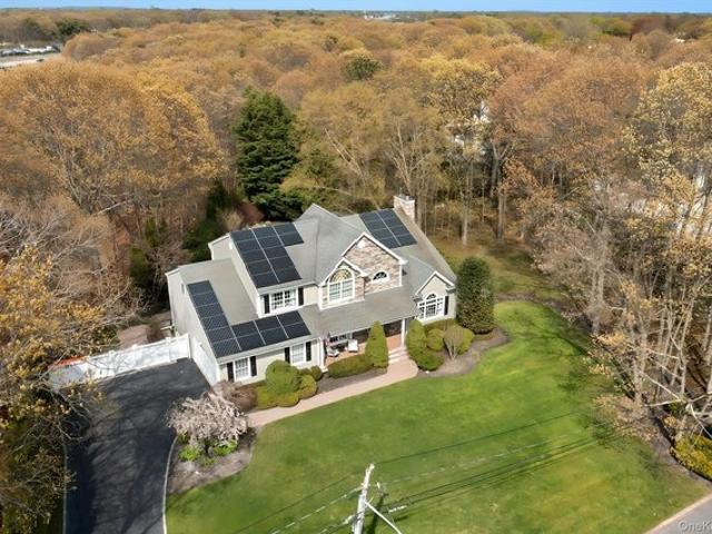 House for sale in Bohemia, New York