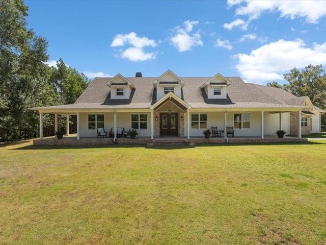 House for sale in Gilchrist, Texas
