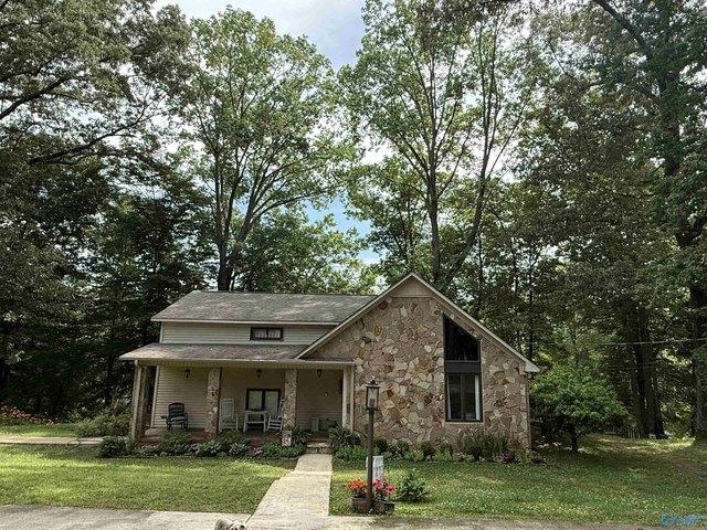 House for sale in Rogersville, Alabama