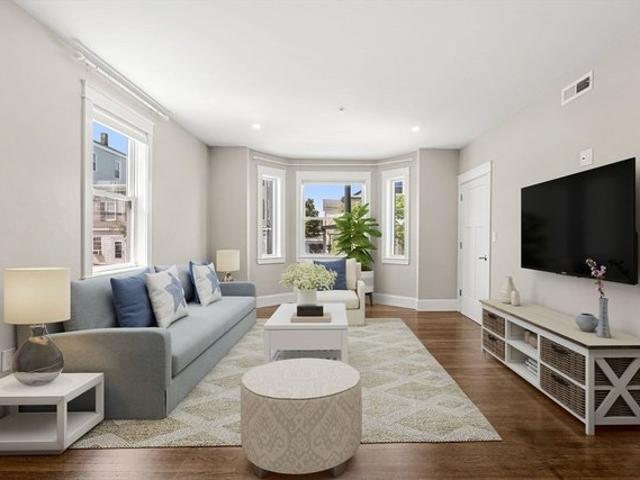 Condo for sale in Beverly, Massachusetts