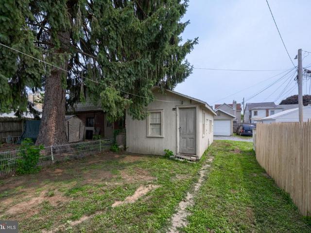 Townhouse for sale in Manheim, Pennsylvania