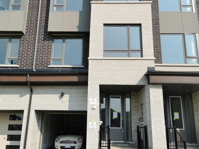 Townhouse for rent in Woburn, Ontario