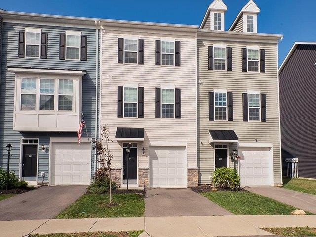 Condo for sale in Harmony, Butler County