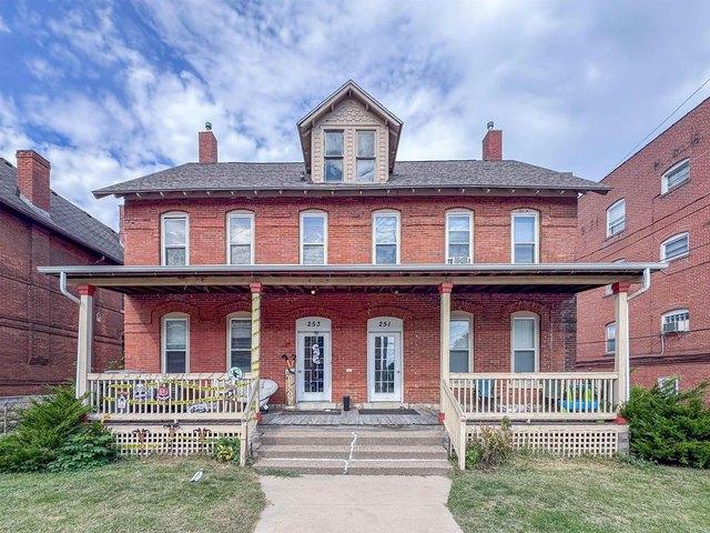 House for sale in Dubuque, Iowa
