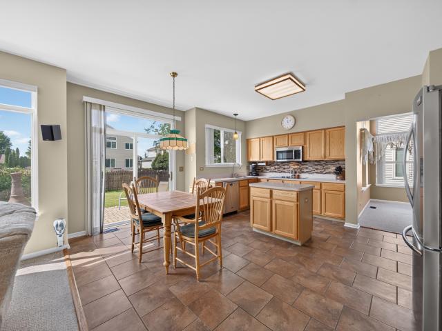House for sale in Summer Glen, Lake in the Hills