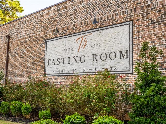 Commercial for sale in New Ulm, Austin County