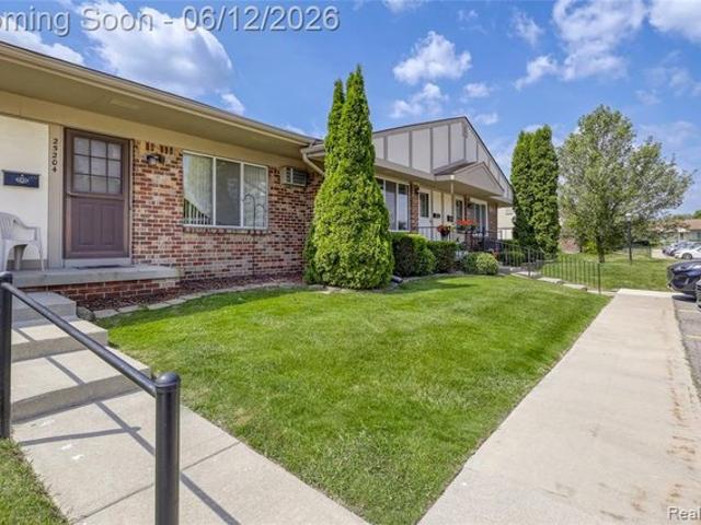 Condo for sale in South Lyon, Michigan