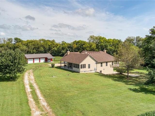 House for sale in Independence, Jackson County