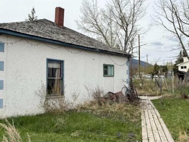House for sale in Bellevue, Alberta