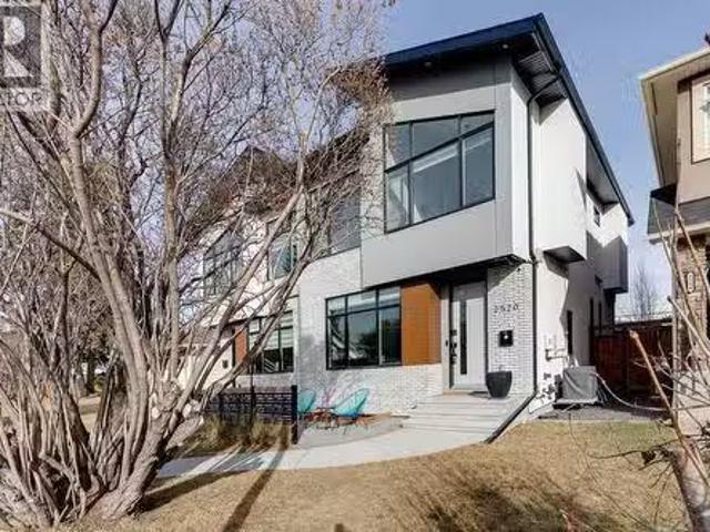 House for sale in Banff Trail, Calgary