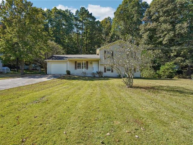 House for sale in Habersham Hills, Buford