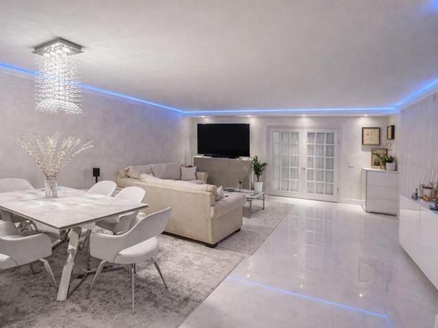 Townhouse for sale in Hollywood, Florida