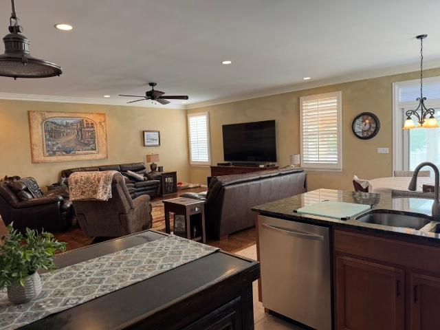 House for sale in Mchenry, Illinois