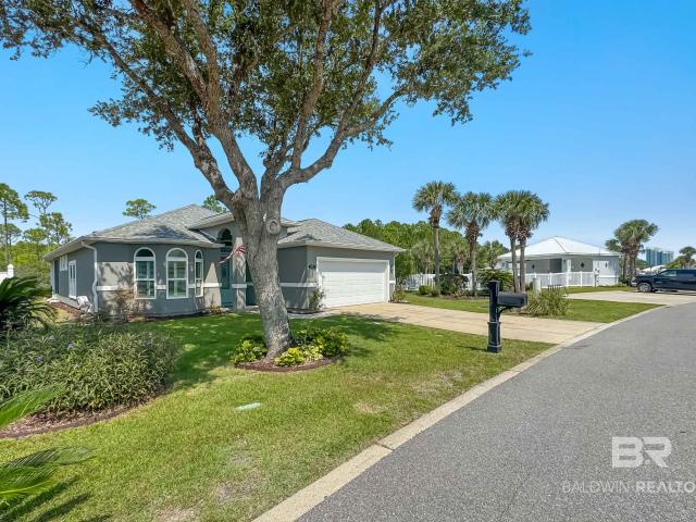 House for sale in Windward Lakes, Orange Beach