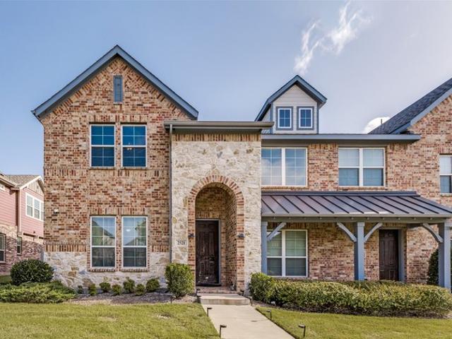 Townhouse for sale in Garland, Texas