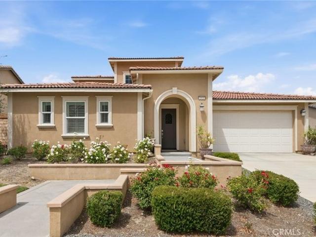 House for sale in Corona, California