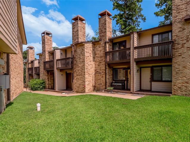 Townhouse for sale in Walker, Texas