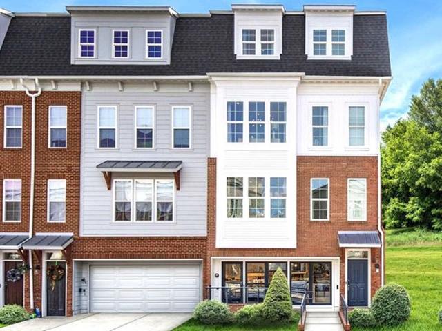 Townhouse for sale in Rockville, Maryland