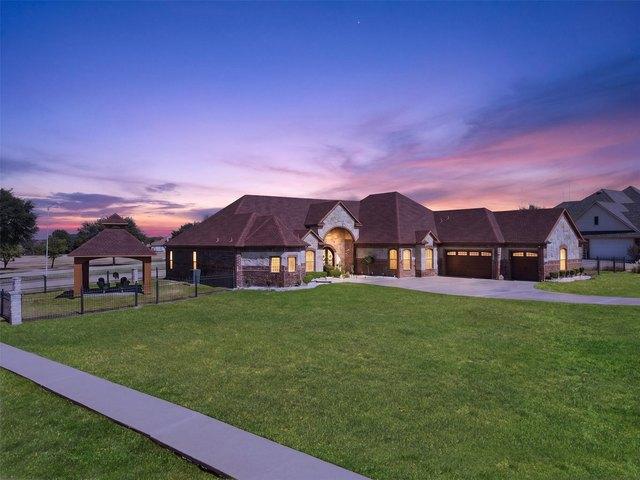 House for sale in Cedar Hill, Dallas County