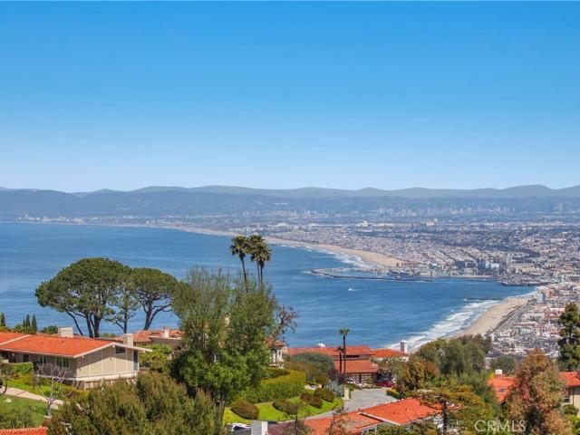 House for sale in Palos Verdes Estates, Los Angeles County