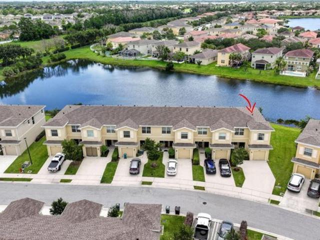Townhouse for sale in Port Saint Lucie, Florida