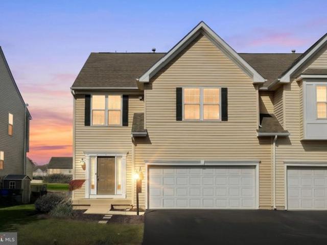 Townhouse for sale in Dover, York County