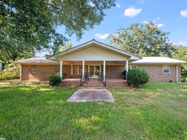 House for sale in Elberta, Alabama