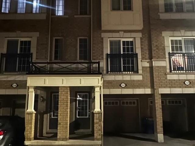 Townhouse for rent in Woburn, Ontario