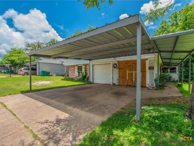 House for sale in Gatesville, Texas