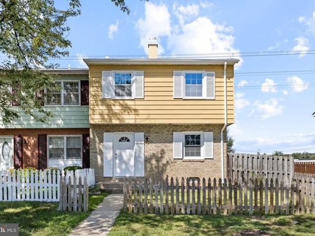 Townhouse for sale in Williamstown, Dumfries