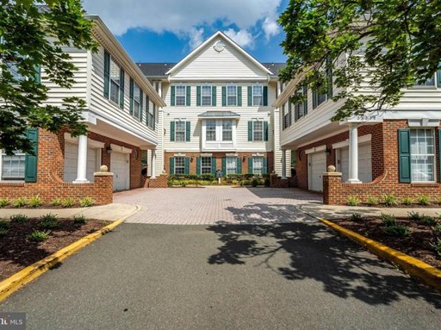 Condo for sale in Virginia