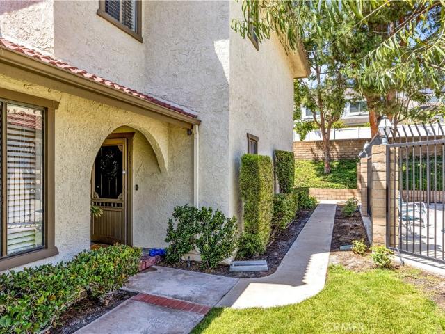 Condo for sale in Foothill Ranch, California