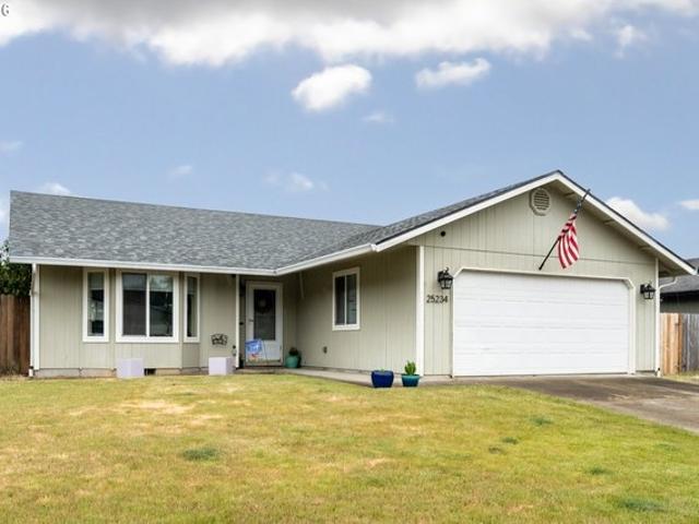 House for sale in Oregonia