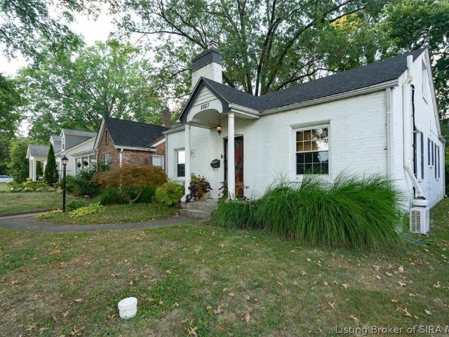 House for sale in New Albany, Indiana