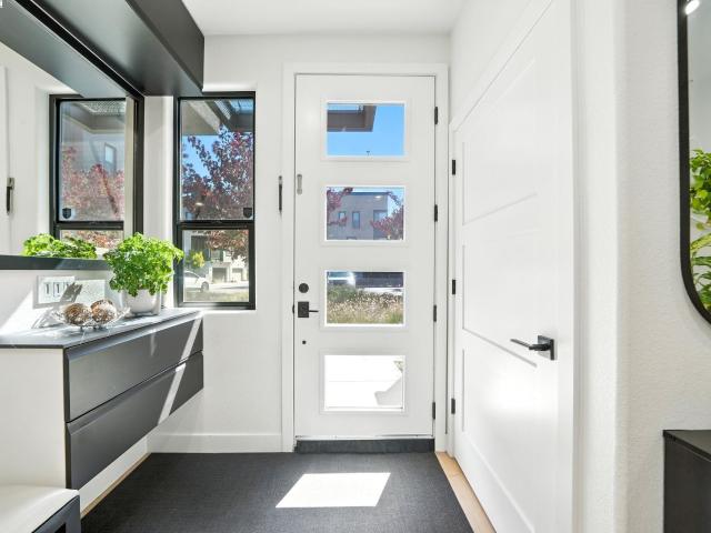 Townhouse for sale in Hayward