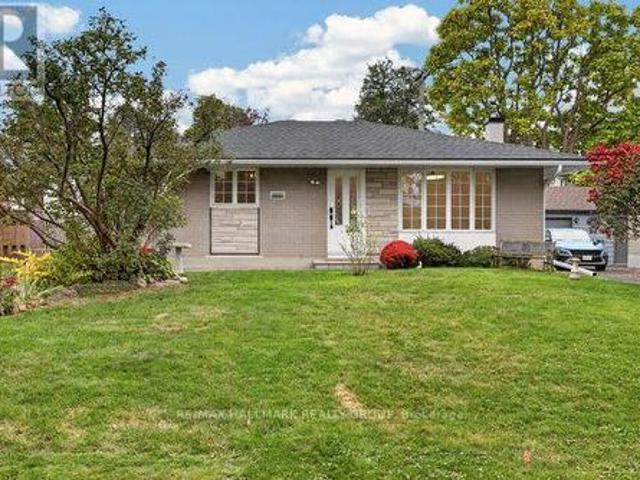 House for sale in Bay, Ottawa