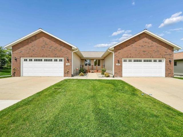 Condo for sale in Waverly, Iowa