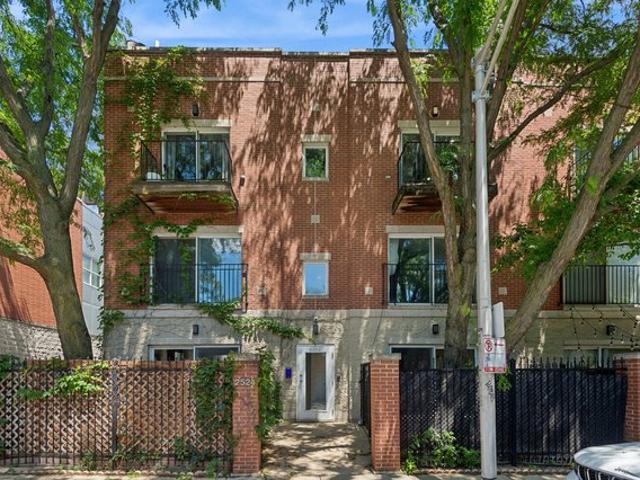 Condo for sale in Chicago Park, Illinois
