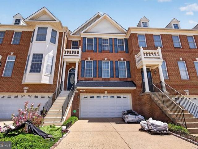 Townhouse for sale in Virginia