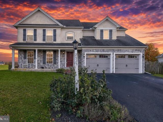 House for sale in Dover, Pennsylvania