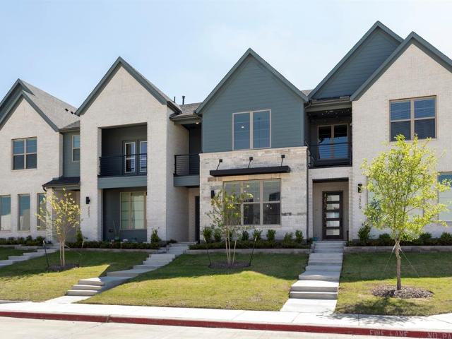 Townhouse for sale in Allen, Texas