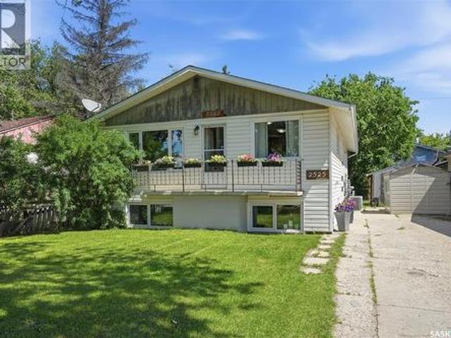 House for sale in Saskatoon, Saskatchewan