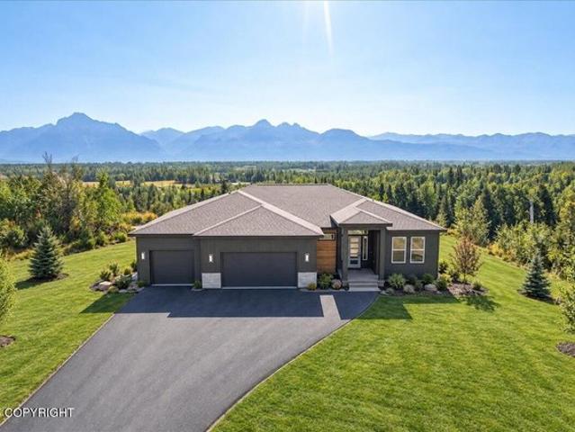 House for sale in Palmer