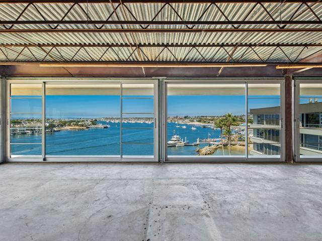 Condo for sale in Corona Del Mar, California