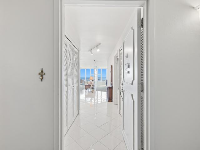 Condo for sale in Bay View, Milwaukee
