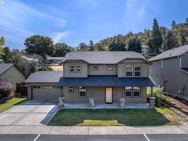 House for sale in Oregonia