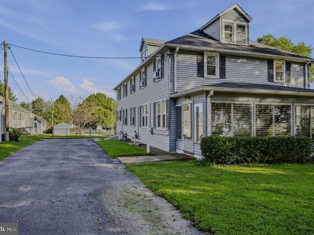 Townhouse for sale in Delaware