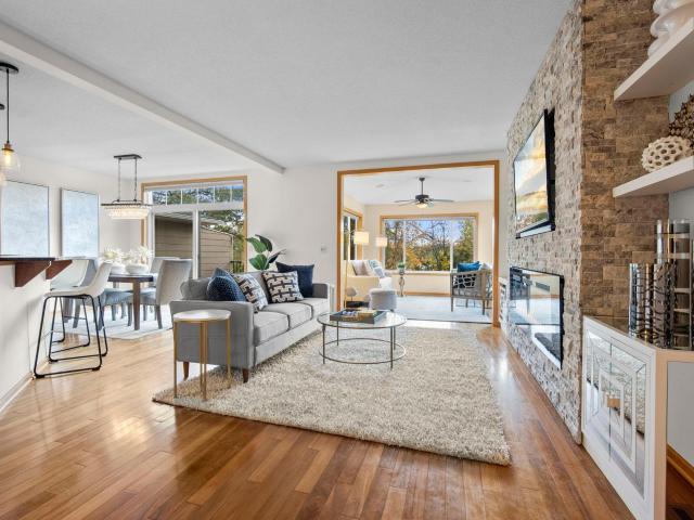 Townhouse for sale in Prior Lake, Scott County